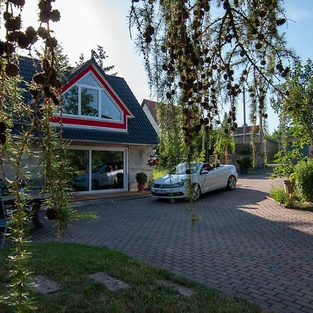 Ferienhaus Goermer Mit Wasserbett Schmölln Exteriör bild