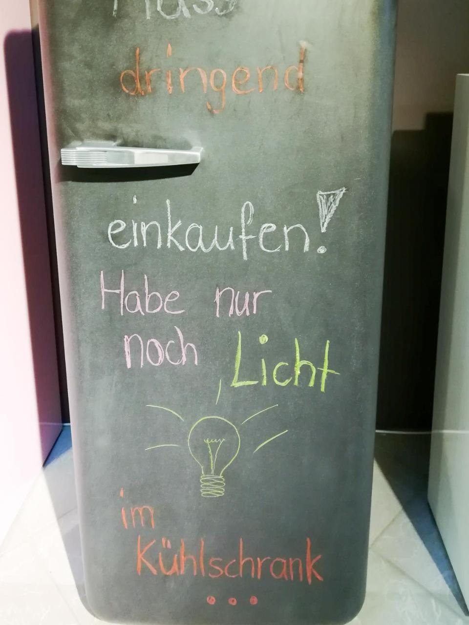 Ferienhaus Goermer Mit Wasserbett Schmölln Exteriör bild